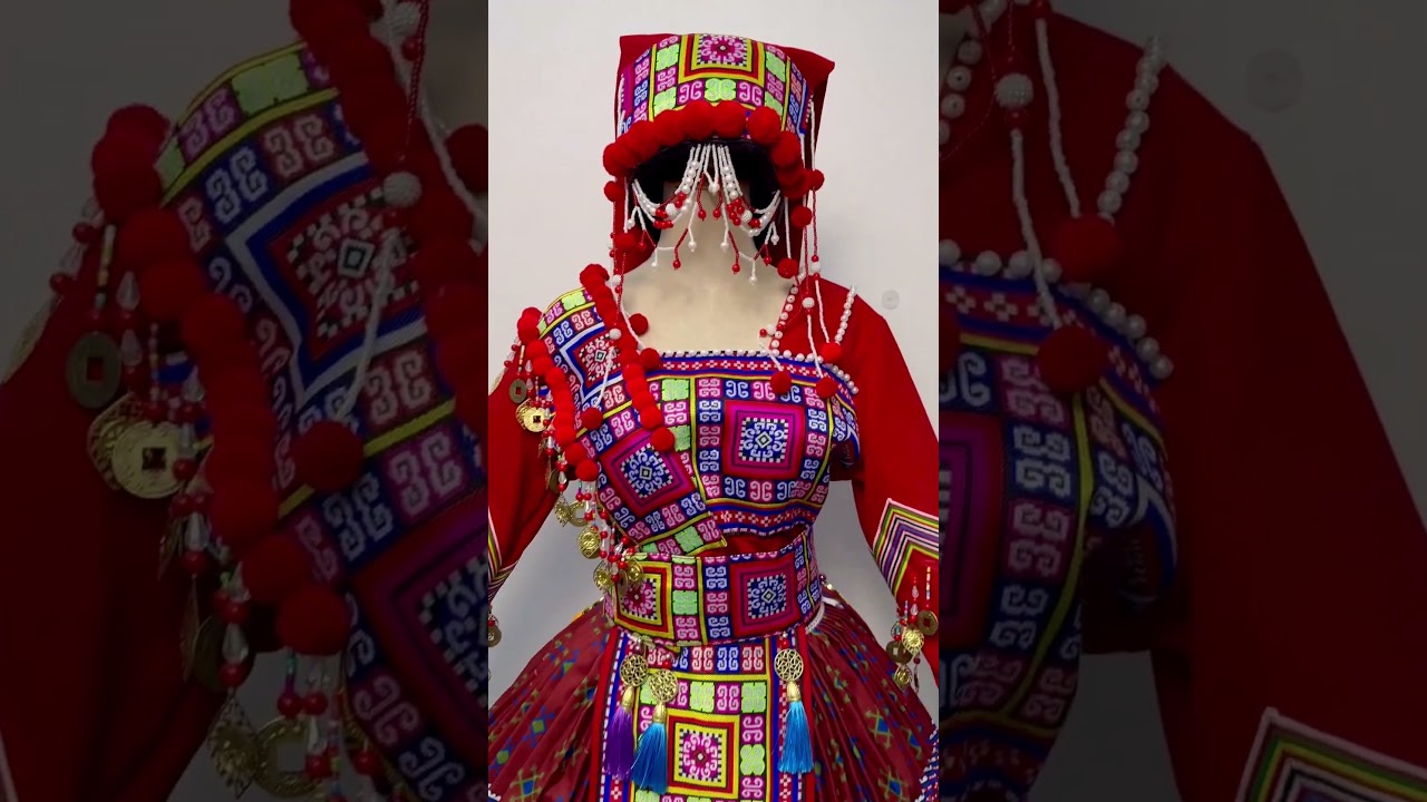 Hmong Woman Outfit 