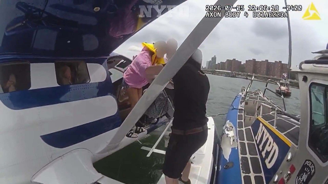 Seaplane Makes Emergency Landing In New York City's East River