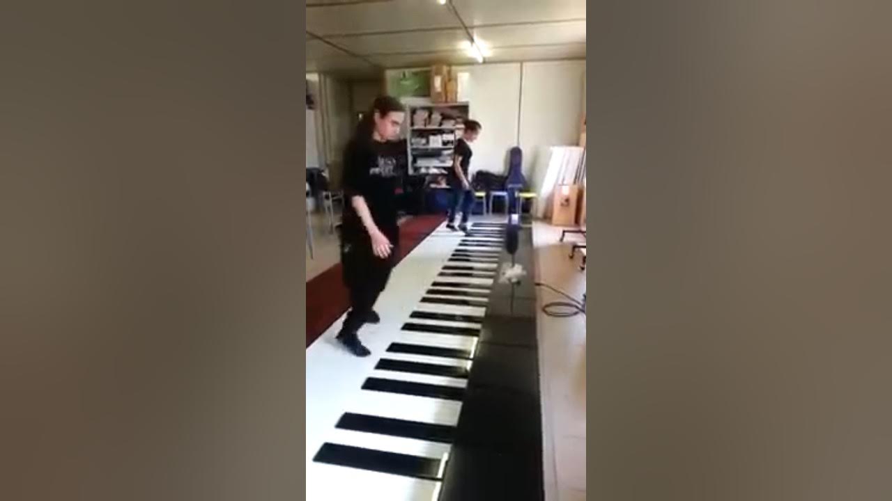 Tico-Tico no Fubá, Floor Piano Tico-Tico no Fubá, Floor Piano