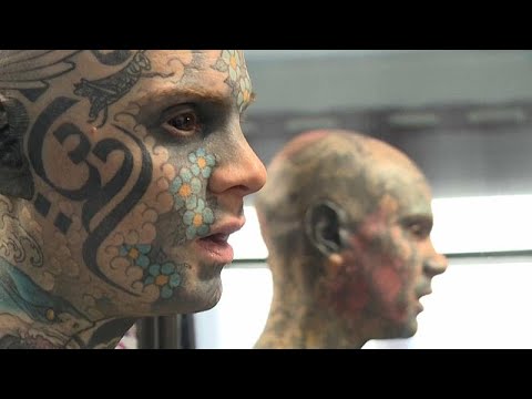 Sylvain Hélaine, homme le plus tatoué de France, et instituteur - YouTube