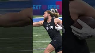 DALLIN HOLKER CATCHES 2 BALLS AT ONCE! #nflcombine #shorts