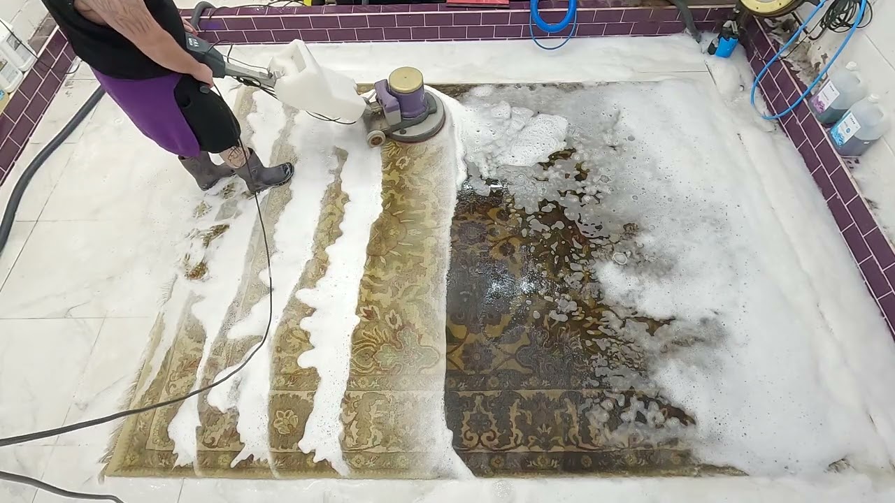 Is this the Heaviest Rug I've ever had to clean? Watch me struggle turning this 350lb monster over.