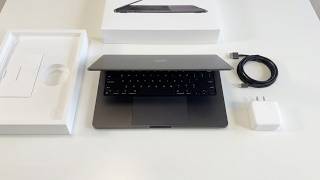 MacBook Pro M5 Unboxing: Space Black!