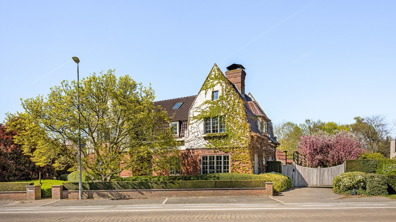 The Captain’s House — A Timeless Country Estate in Lokeren | Cinematic Real Estate Video