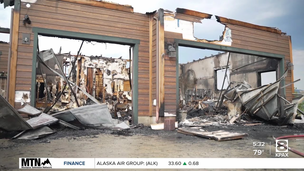 Lightning sparks fire that destroys home in Florence - YouTube