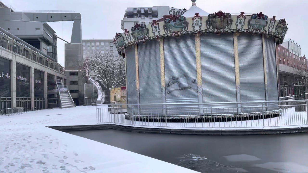 Saint-Quentin-en-Yvelines Freezing 🥶 Chilling ,-6degree..  Montigny le Bretonneux Snowfall France