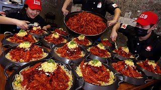 Amazing! Chicken feet tower! Grilled spicy whole chicken feet / Korean Street Food