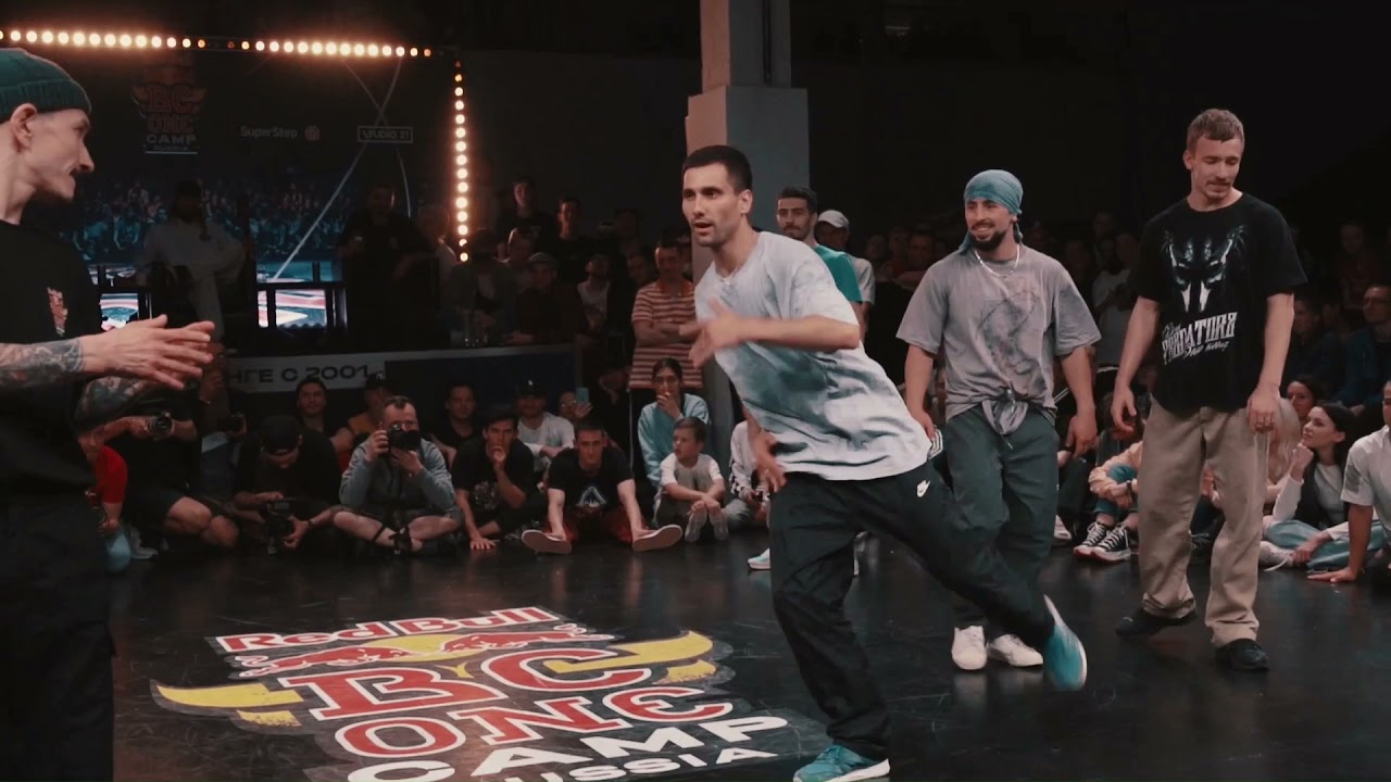 B boy Plastmass Predatorz.Round by Red bull Russia.
