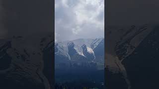 This place doesn’t feel real! 🏔️❄️ Gulmarg, Kashmir #shorts#kashmir