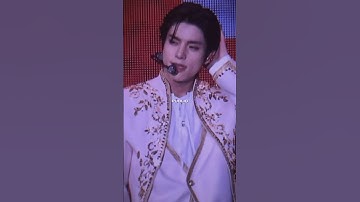 He’s so attractive 🤤#jake #enhypen #engene #bluemibi