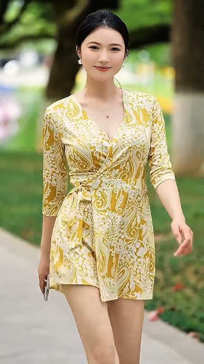 Beautiful chinese girl street fashion stylist outfit #beautiful #fashion #tiktok #shorts #douyin