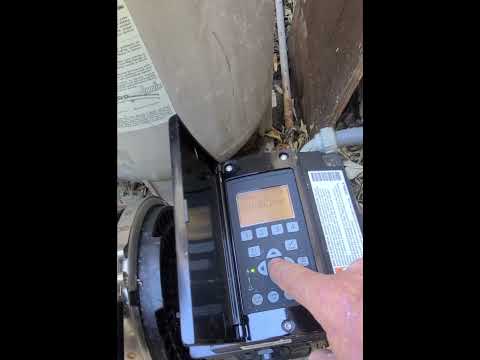 Intelliflo VSF IntelliPro VSF Programming Quick Clean Feature - YouTube