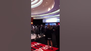 OOW - Mass Entry to OOW 2011 Keynote