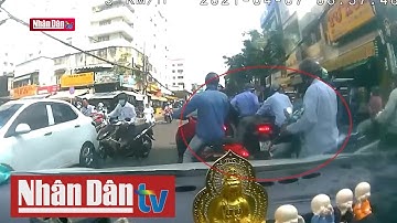 Phá nhiều băng nhóm dàn cảnh móc túi trên đường