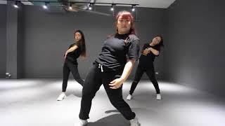 Whee in ft. Sik-k -Easy dance mirror