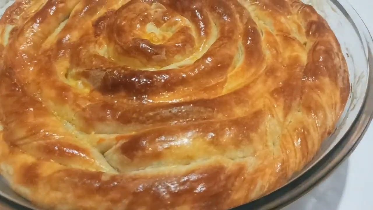 Bu tarifle el açması börek yapamayan kalmayacak ????bir tepsi asla yetmeyecek Çitir çitir az malzemeli