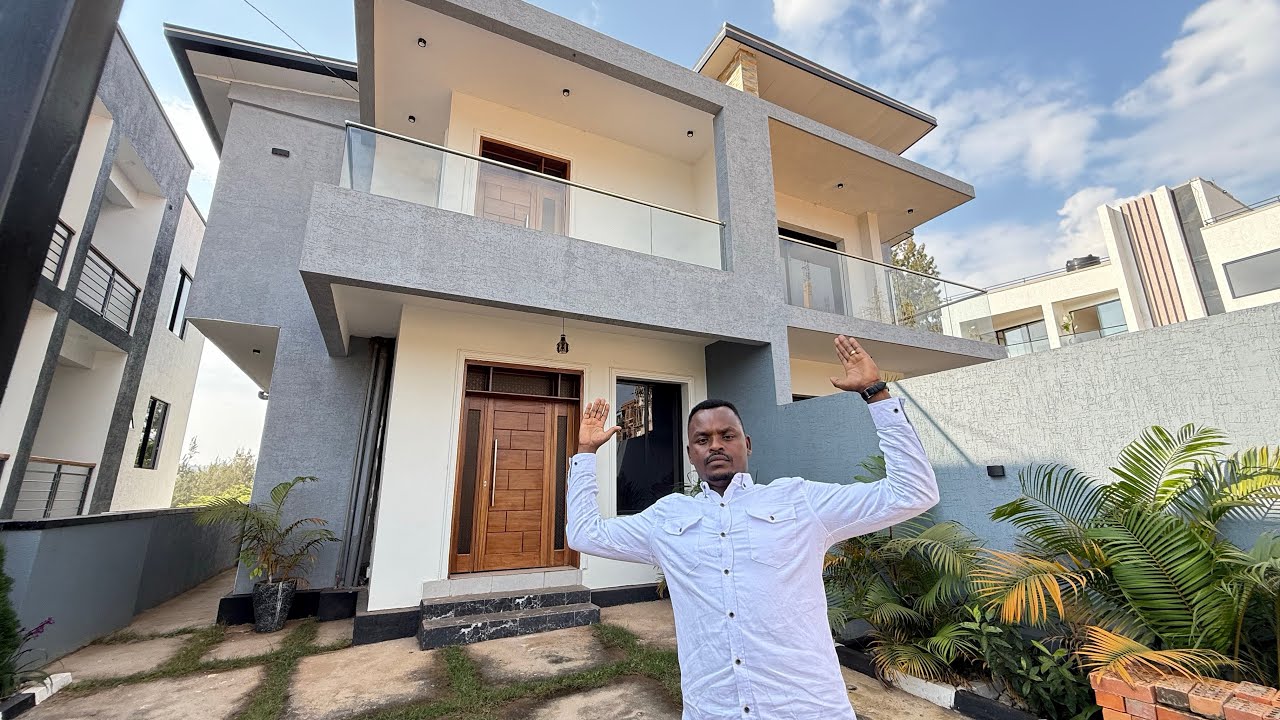 IYINZU IRIMO EBYIRI IRAGURISHWA 300MILLION NEGOTIABLE KIBAGABAGA