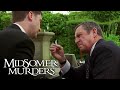 Is neil dudgeons gardener a suspect  midsomer murders