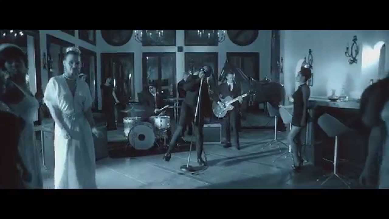 Travis Barker - 100 feat. Kid Ink, Ty Dolla $ign, Iamsu! & Tyga