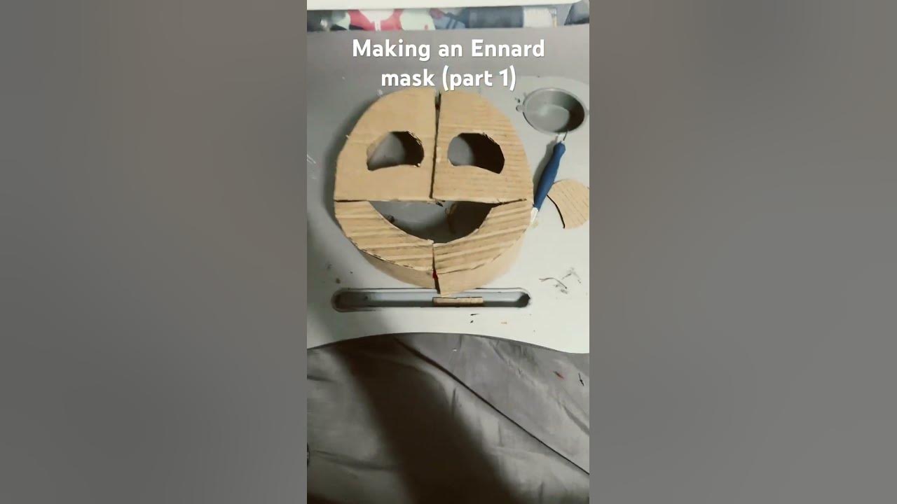 Making an Ennard mask (part 1) #fnaf - YouTube