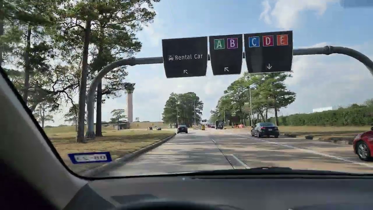 Driving into Terminal B Houston Bush Intercontinental Airport Houston, TX