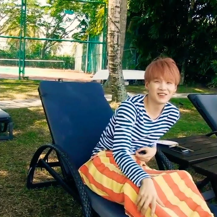 Aww 🥰 Cute Suga 😍💜He hate water 💦🤣😂