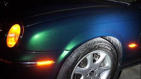 Jaguar S Type FUNCTIONAL additional side indicators replacing the OE reflectors