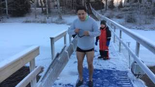 Fri 08.01.2016: Fabián Garrido Martínez (Super Mex I Can) training @ -27 Celsius in Finland
