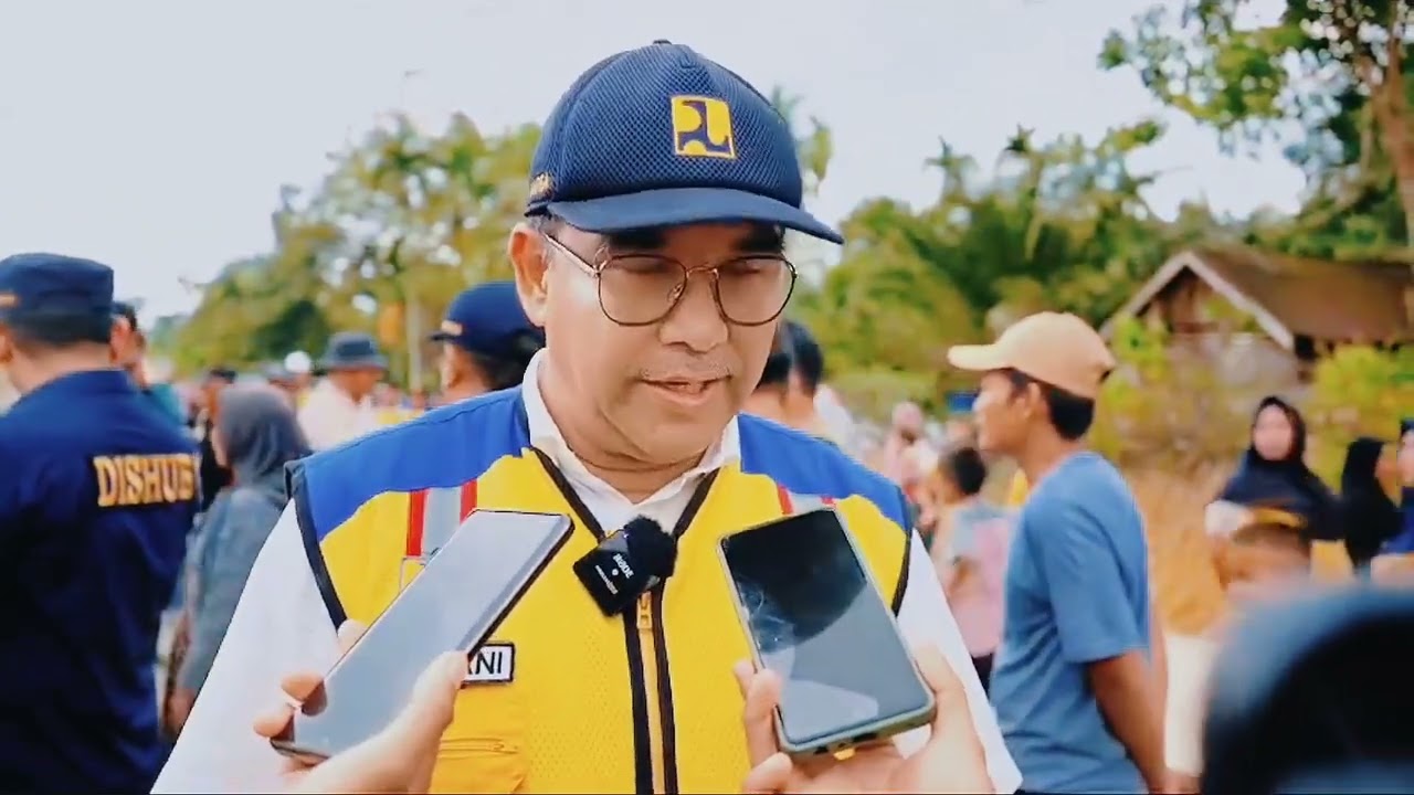 Peninjauan Progres Pengerjaan Jalan Menuju Pelabuhan Teluk Tapang dan Pelabuhan Teluk Tapang.