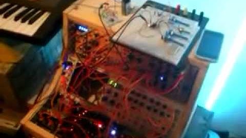 Modular Synthesizer + Mini Synthesizer using CMOS chip