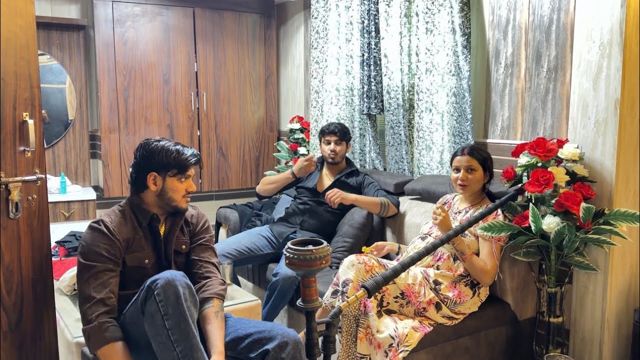 आज कल में अपने पति से बहुत परेशान हो चुकी हूँ||