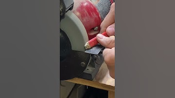 How Do You Sharpen A Carpenter’s Pencil? ✏️ #satisfying #diy #asmr