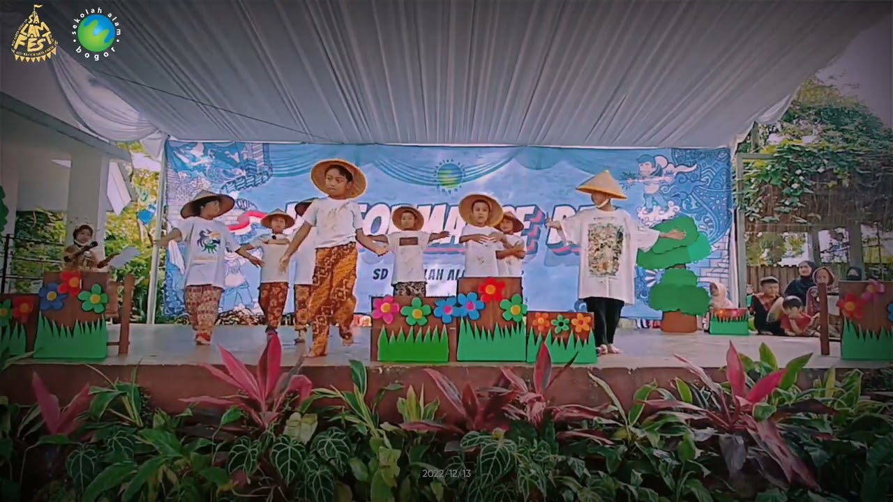 Flora dan Fauna di Indonesia - Performance Day SD 2 RAMAH Sekolah Alam Bogor