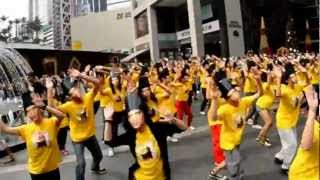 Bruno Mars Unorthodox Jukebox Flash Mob   Kl Pavilion malaysia