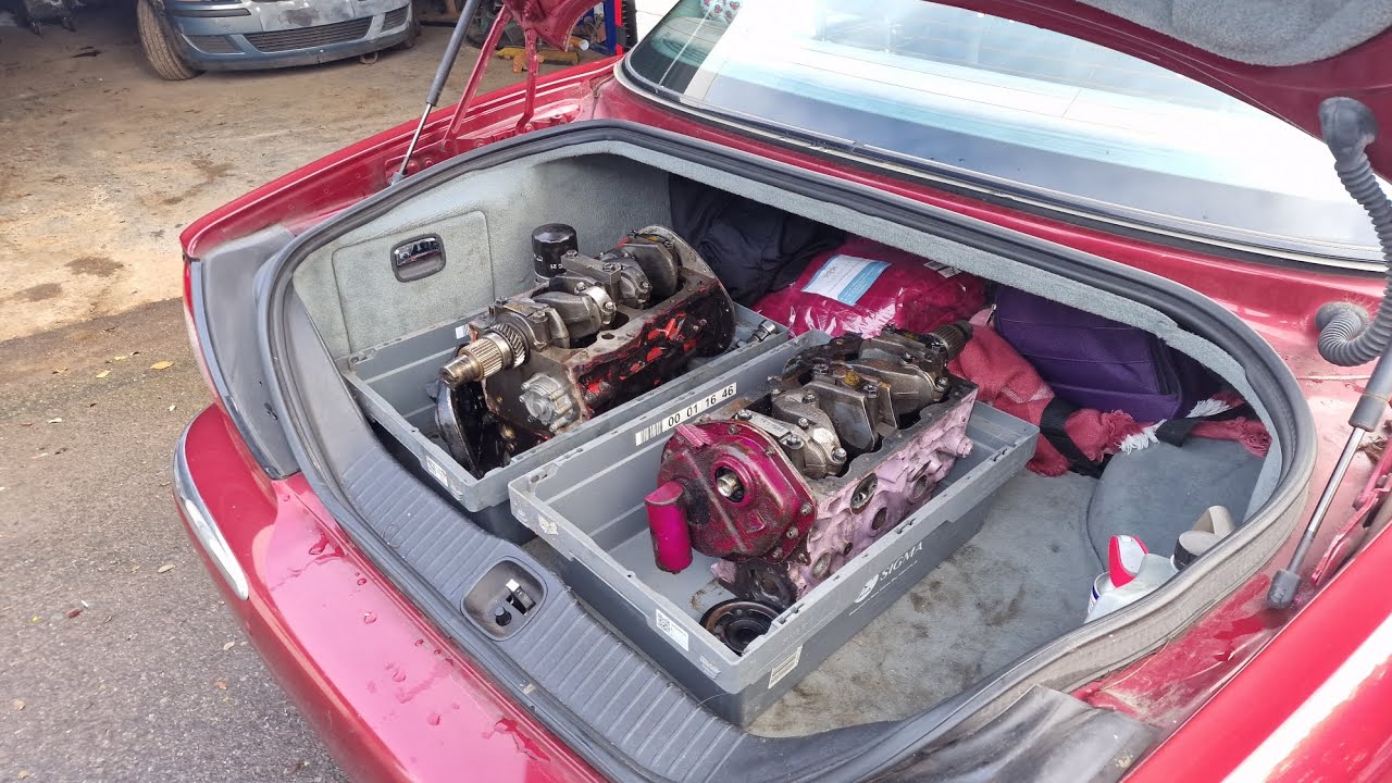 Two mini engines...in the boot of the Jaaag!! 😲
