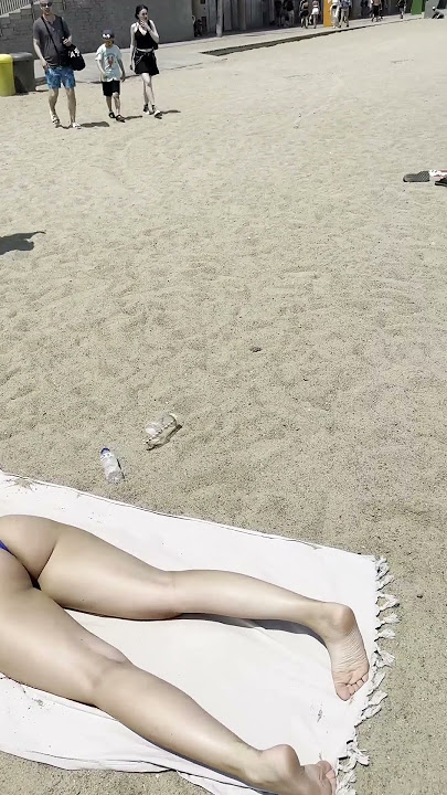 🇪🇸 Sunny day at Barcelona beach Spain
