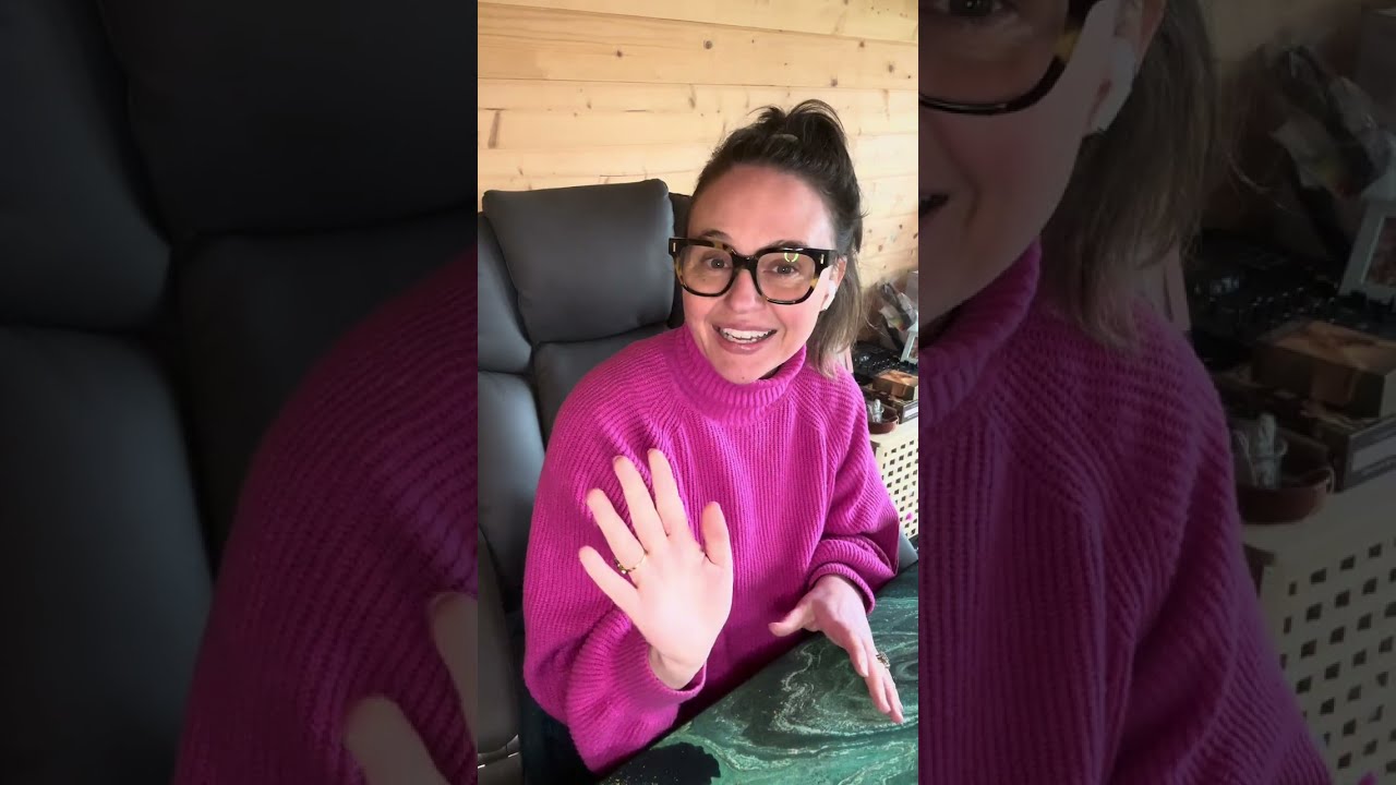 Collective Tarot Reading | Protect Your Energy & Release What’s Draining You