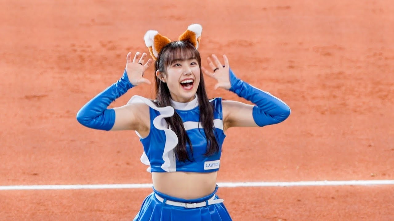 20250309 ファイターズガール 中桐衣麻さんの「きつねダンス」 - YouTube