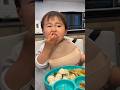 食べ方が豪快すぎるwww #1歳 #赤ちゃん #baby