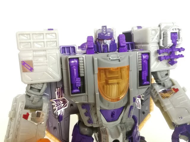 Titans Return Siege on Cybertron Tidalwave - Transformers Review