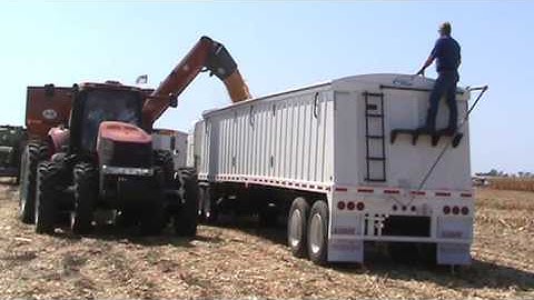 Bourbon Trailers - loading corn at Husker Harvest Days 2013