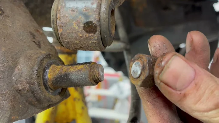 Busted Stud - Jeep Cherokee XJ Shock removal