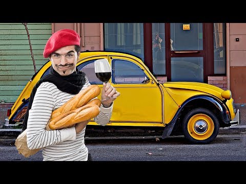 11 FRENCH STEREOTYPES! Are they true? 👩🏻‍🎨
