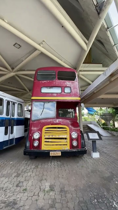 Seru banget main ke museum transportasi, banyak kendaraan jadul dan banyak loko tua nya