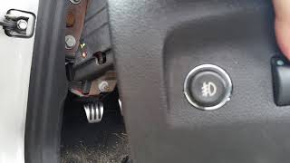 2007 Saturn Sky turn signal /highbeam switch video 2