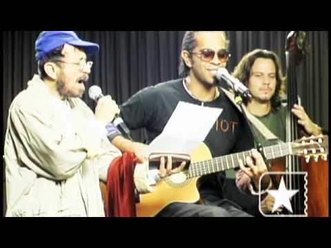 Jair Oliveira e Tom Z cantam "Sem saia, sem cera, censura" - Arquivo Radar Showlivre 2003