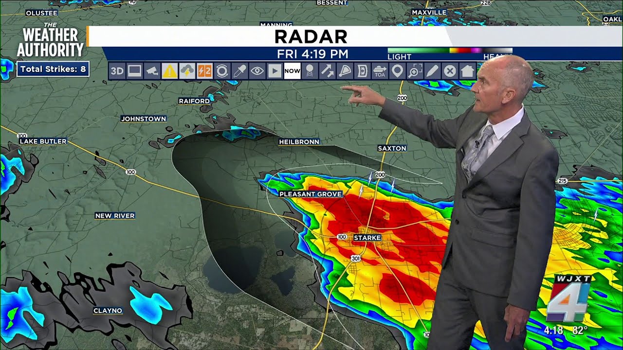 Tracking showers and thunderstorms, Weekend forecast - YouTube