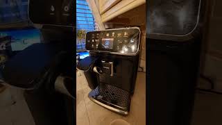 : Philips 5400 resetting error 5 " air trapped into the system " unplug it for 20 seconds and back in