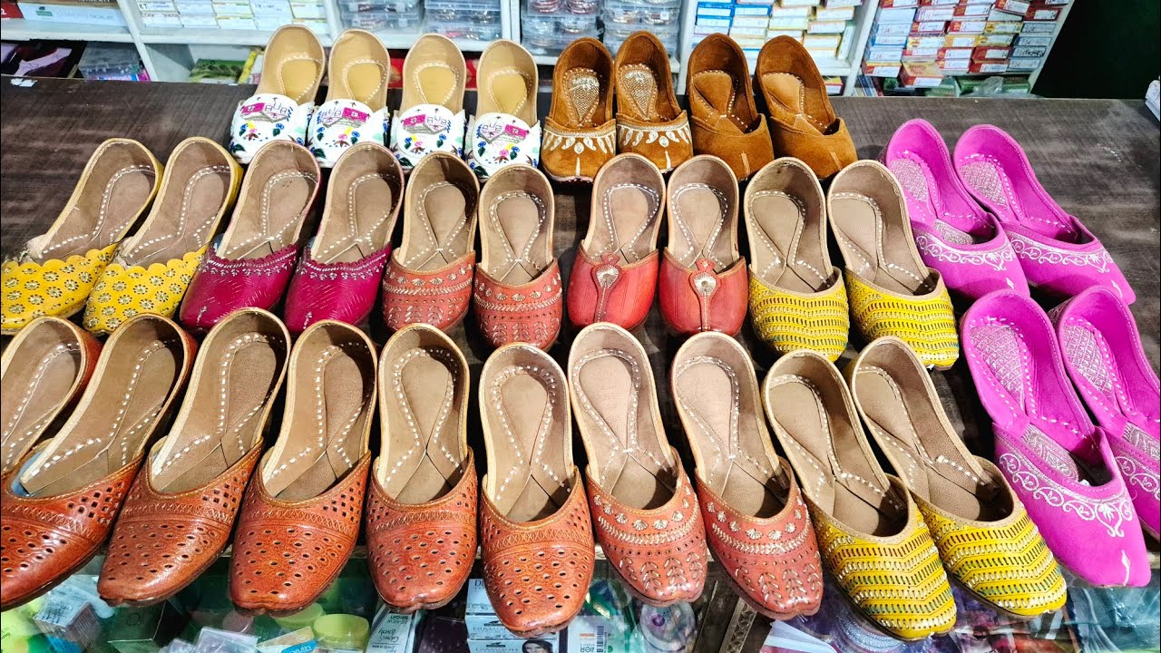 जूत्तियों की सेल❗🥰💚 ❤️ फुल हैंडवर्क में चमड़े की जूत्तियों की लगा दी सेल 🌹😍☎️8397952477🌹🌹