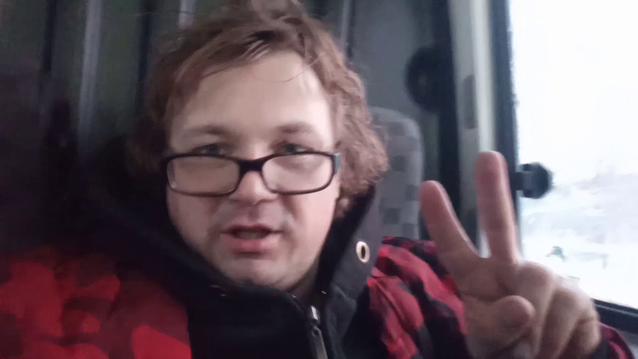 Готовлю квадрокоптер к выступлению, показываю как сейчас выглядит ...